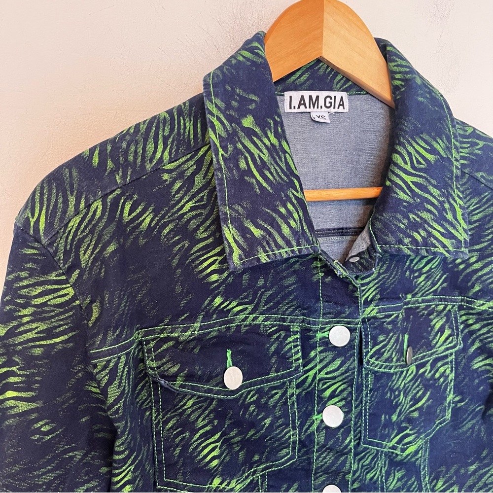 I.AM.GIA Sinead Cropped Denim Jacket Green Tiger Print XS Screen Worn IWTV - Picture 3 of 9